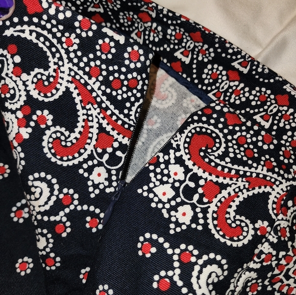 Talbots Size 4 Flower Skirt of Blue - Picture 3 of 4